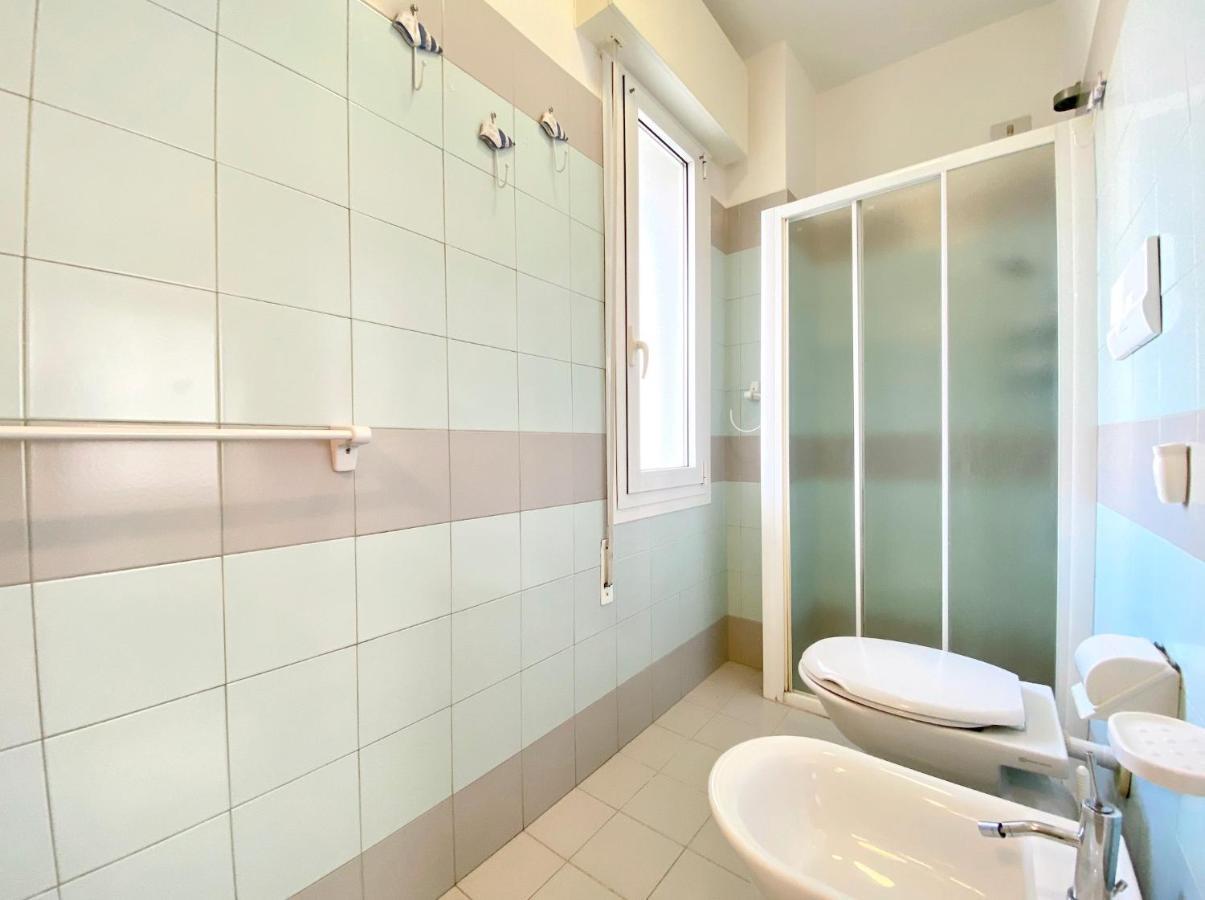 Appartamenti Cristina Carraro Immobiliare - Family Apartments Лидо ди Йезоло Екстериор снимка
