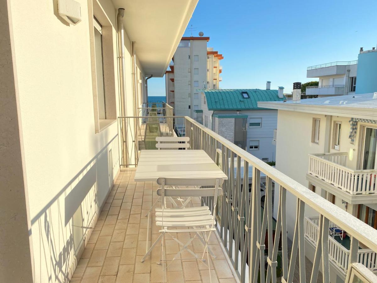 Appartamenti Cristina Carraro Immobiliare - Family Apartments Лидо ди Йезоло Екстериор снимка