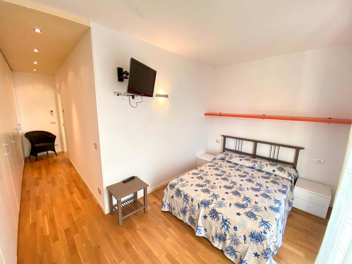 Appartamenti Cristina Carraro Immobiliare - Family Apartments Лидо ди Йезоло Екстериор снимка